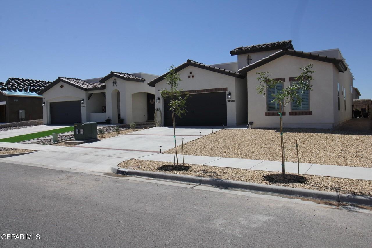13878 Paseo Central Ave - Photo 7 of 50