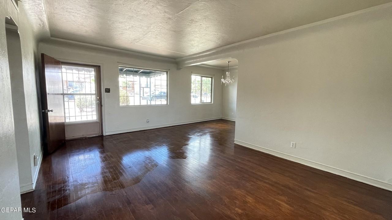 3116 Idalia Ave - Photo 4 of 19