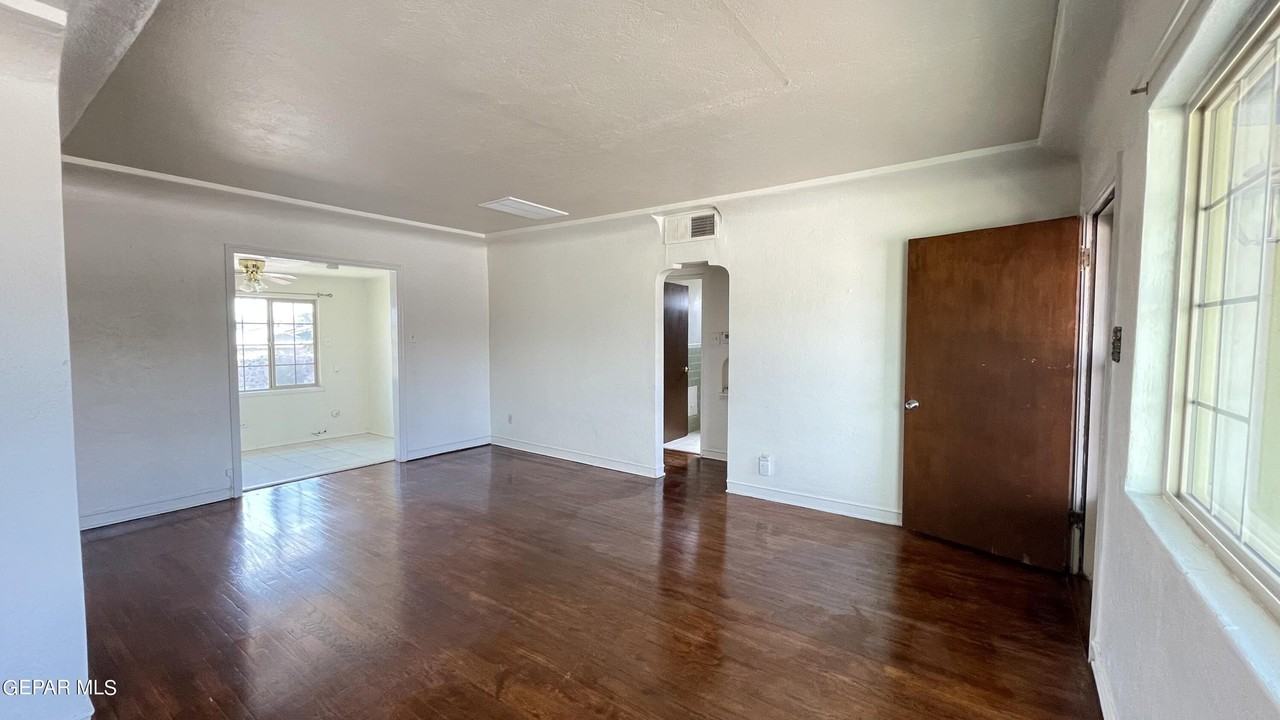 3116 Idalia Ave - Photo 6 of 19