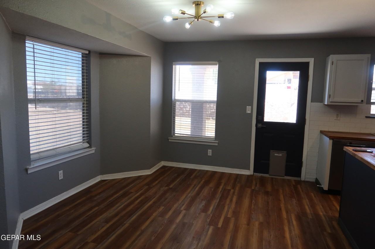 5732 Green Castle Rd - Photo 6 of 26