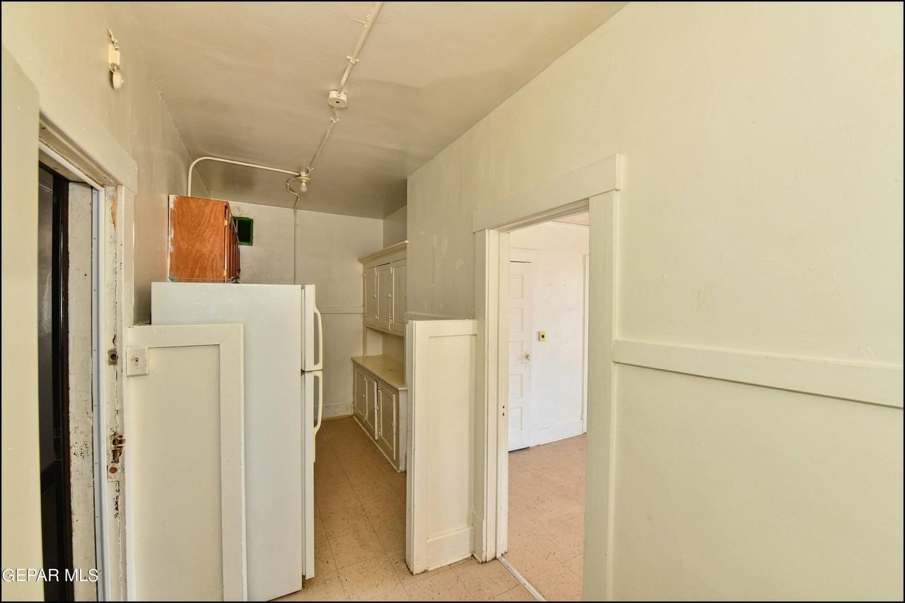 1030 Wyoming Ave #6 - Photo 5 of 20