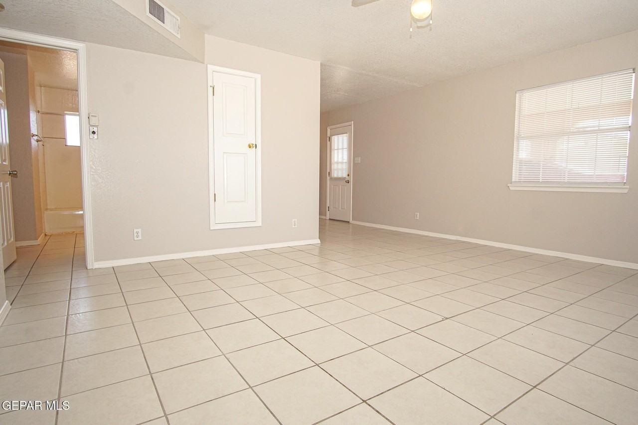 216 S Schutz Dr #9 - Photo 5 of 15