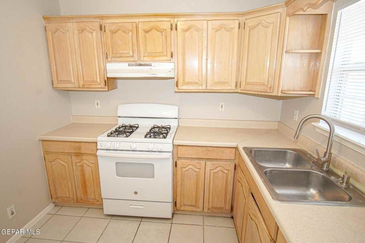 216 S Schutz Dr #9 - Photo 7 of 15