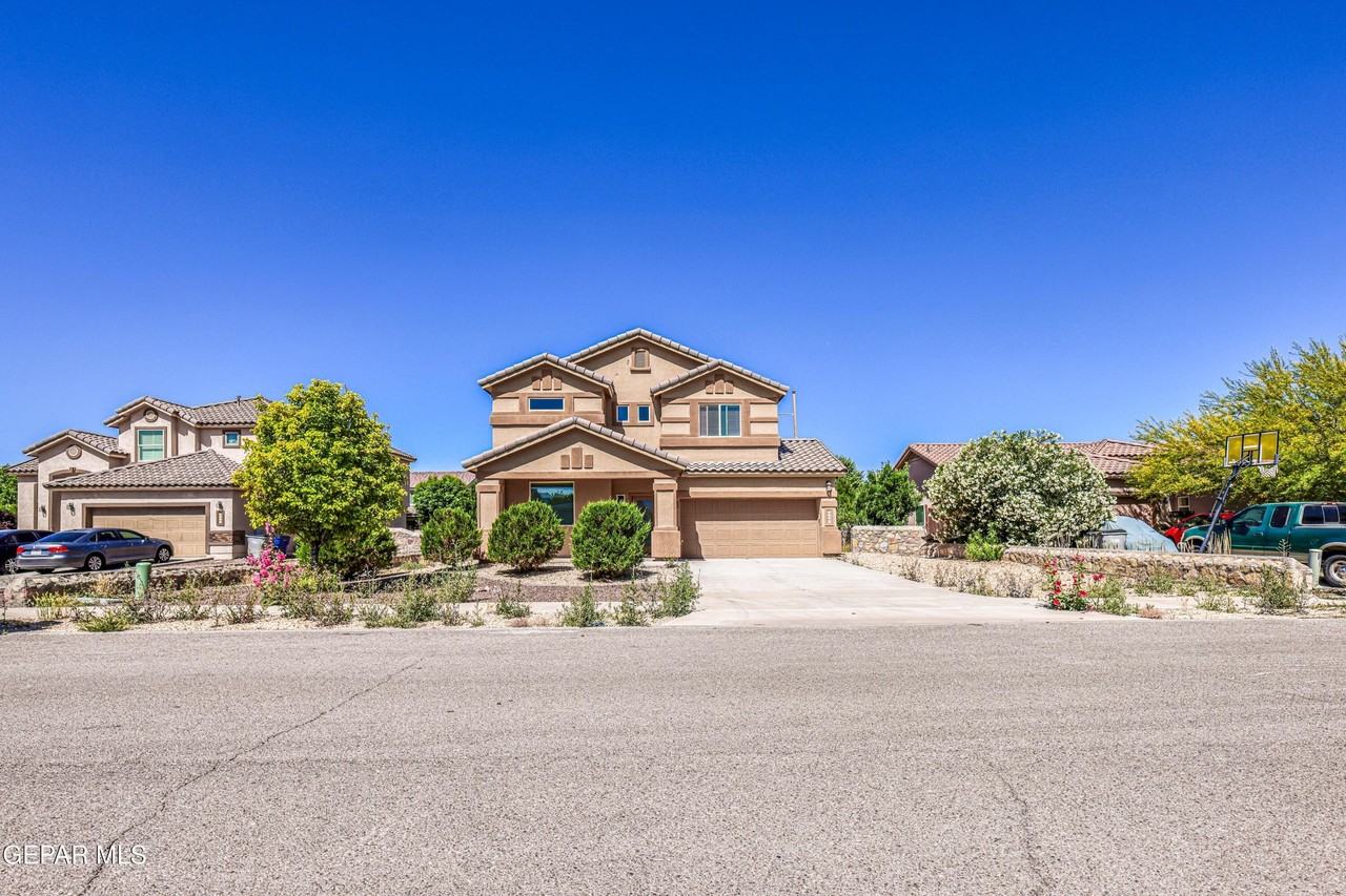 5525 Valley Cedar Dr - Photo 2 of 50