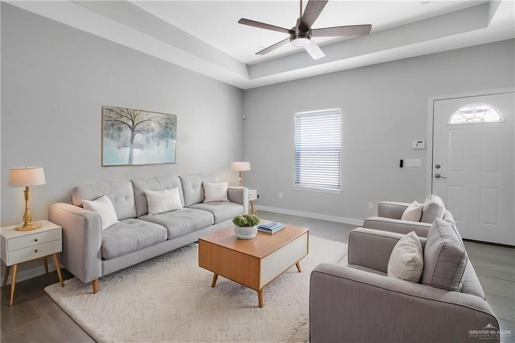 1626 Playa Dr #1 - Photo 4 of 11