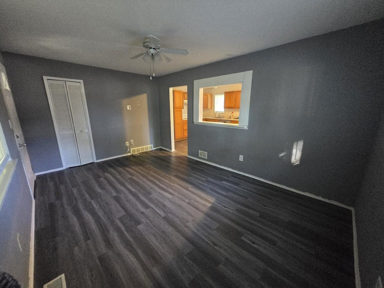 17629 Prospect St - Photo 3 of 17