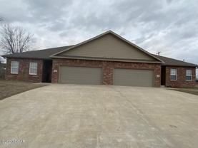 5046 Raintree Cir #B - Photo 1 of 1