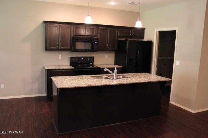 5046 Raintree Cir #B - Photo 2 of 10