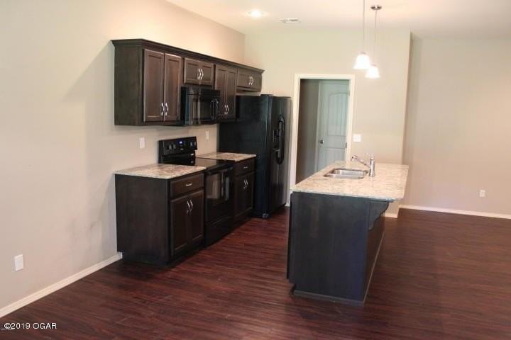 5046 Raintree Cir #B - Photo 4 of 10