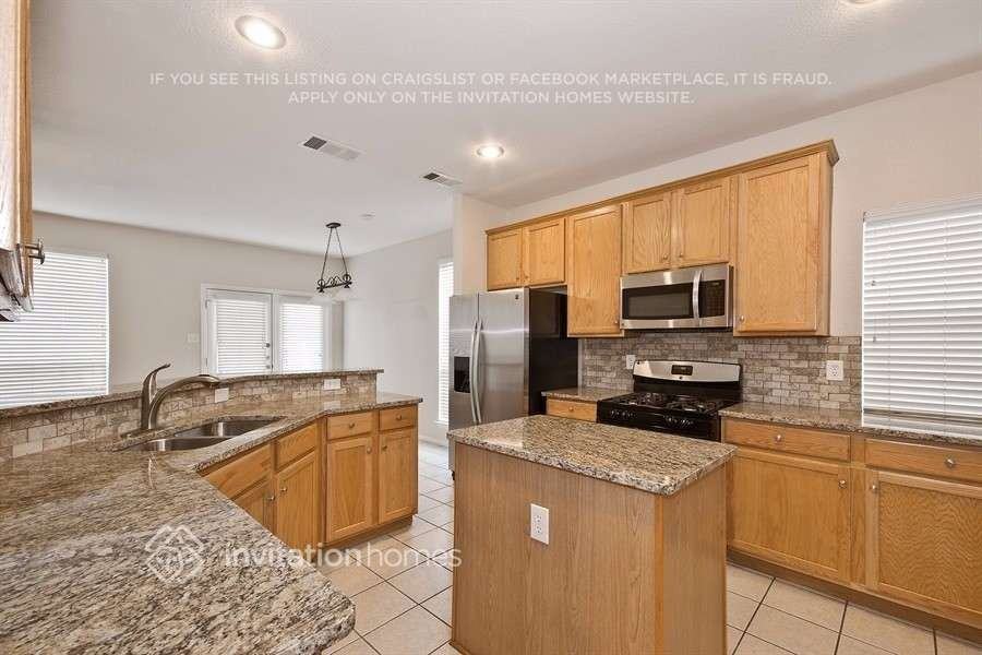 11732 Latania Ln - Photo 6 of 20
