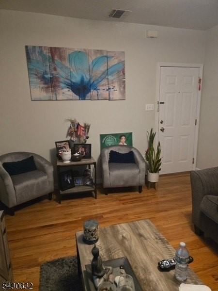 9 Schuyler Ct #2nd - Photo 5 of 7