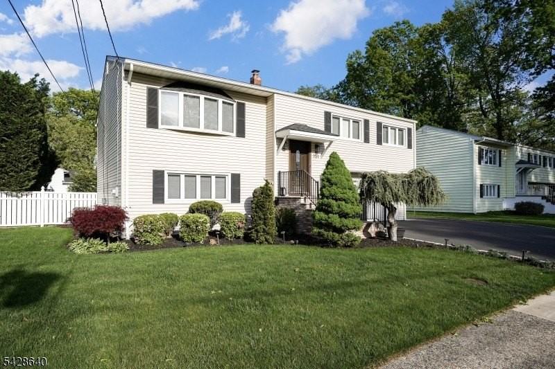 151 Fulton St - Photo 3 of 31
