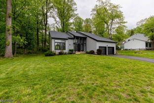 9 Wick Ln - Photo 1 of 1