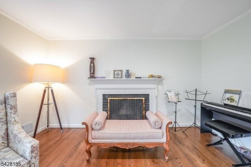 193 Lafayette Ave - Photo 7 of 34