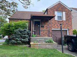 featured image of 301 W Elm St