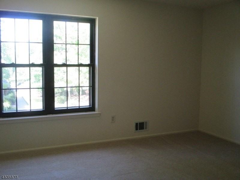 181  K-1 LONG HILL RD #K1 - Photo 5 of 11
