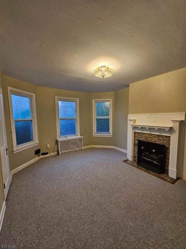 406 Boulevard - Photo 2 of 10