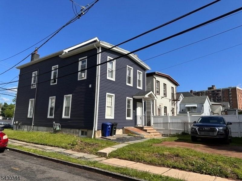 130 Washington Ave #1 - Photo 2 of 11