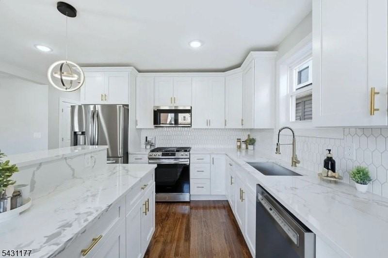 46 Eppirt St #2 - Photo 5 of 20