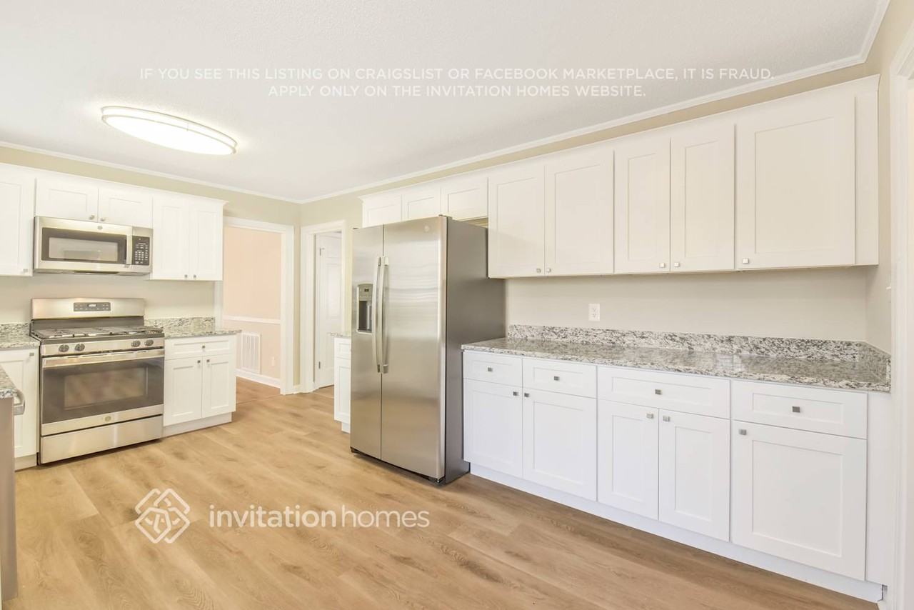 7723 Gayle Ave - Photo 7 of 31