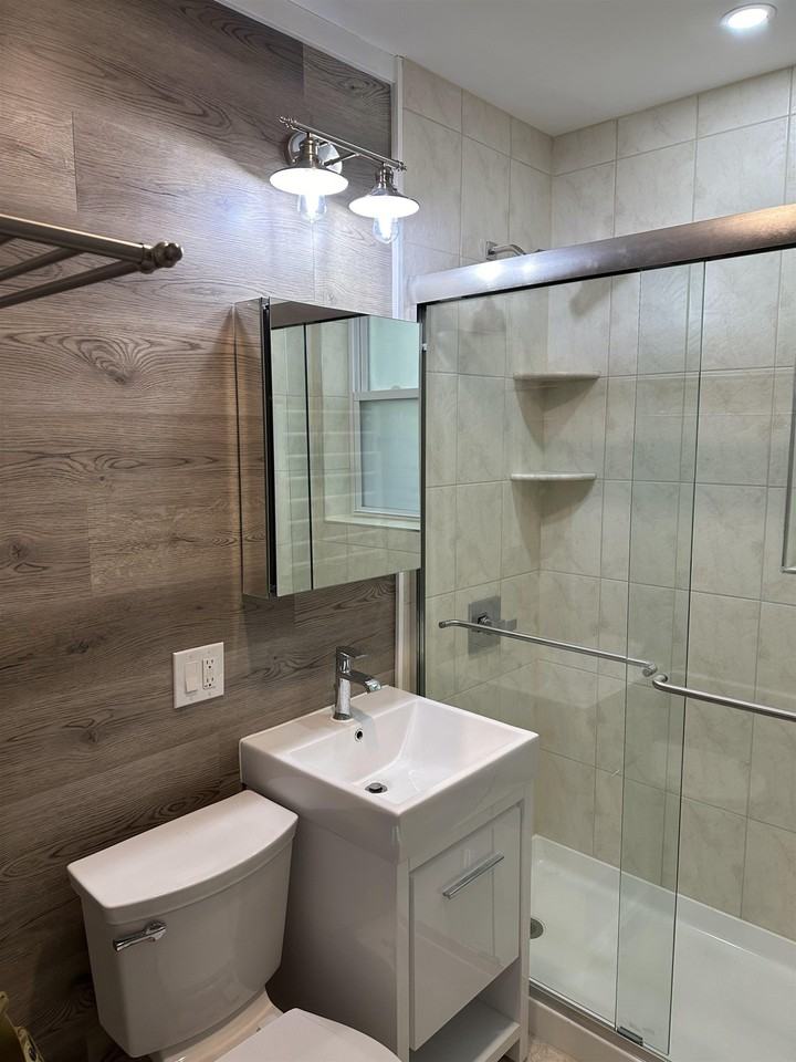 6109 Monroe Pl #3A - Photo 4 of 10