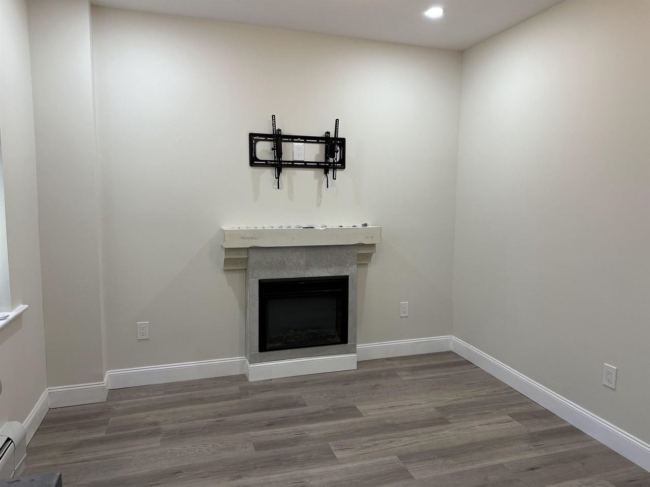 6109 Monroe Pl #3A - Photo 5 of 10