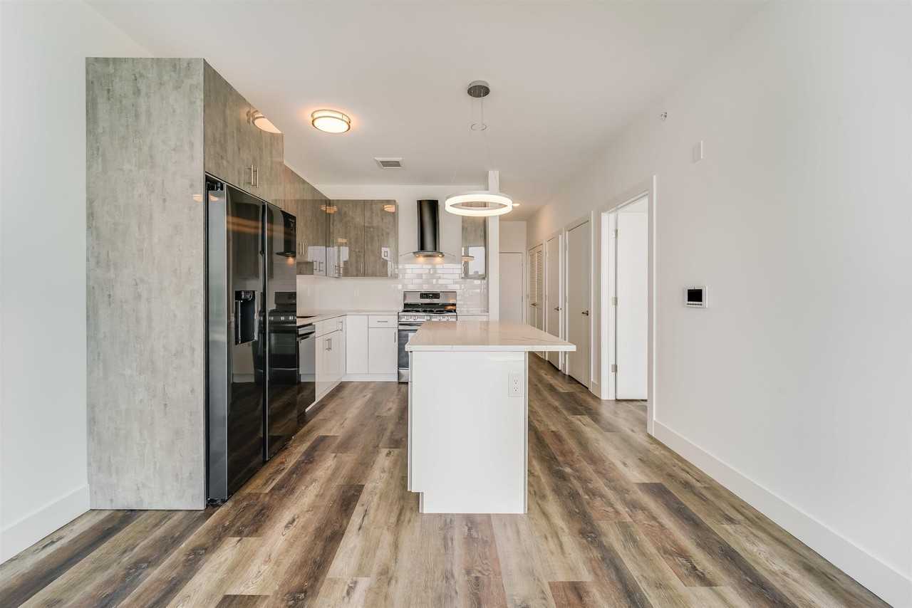 400 69th St #402 - Photo 6 of 21