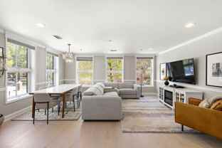 812 Grand St #210 - Photo 1 of 1