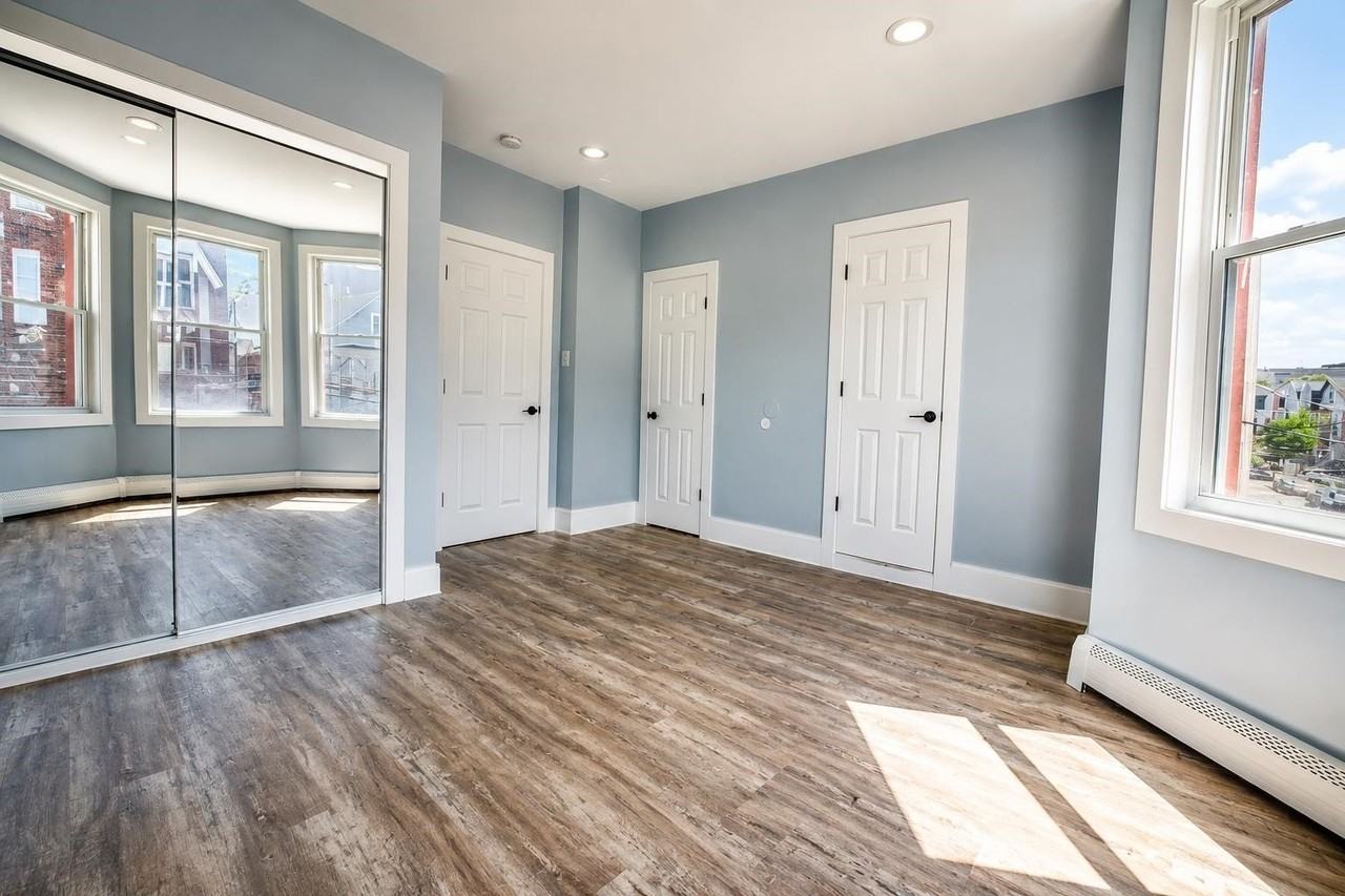 286 Grant Ave #2 - Photo 5 of 26
