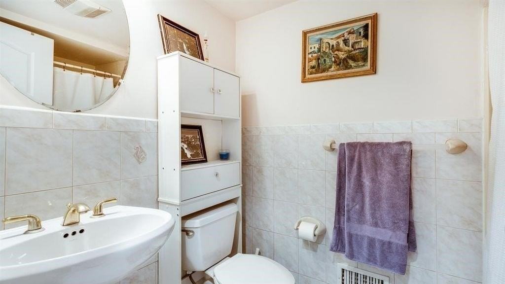 311 Manhattan Ave #2 - Photo 6 of 15