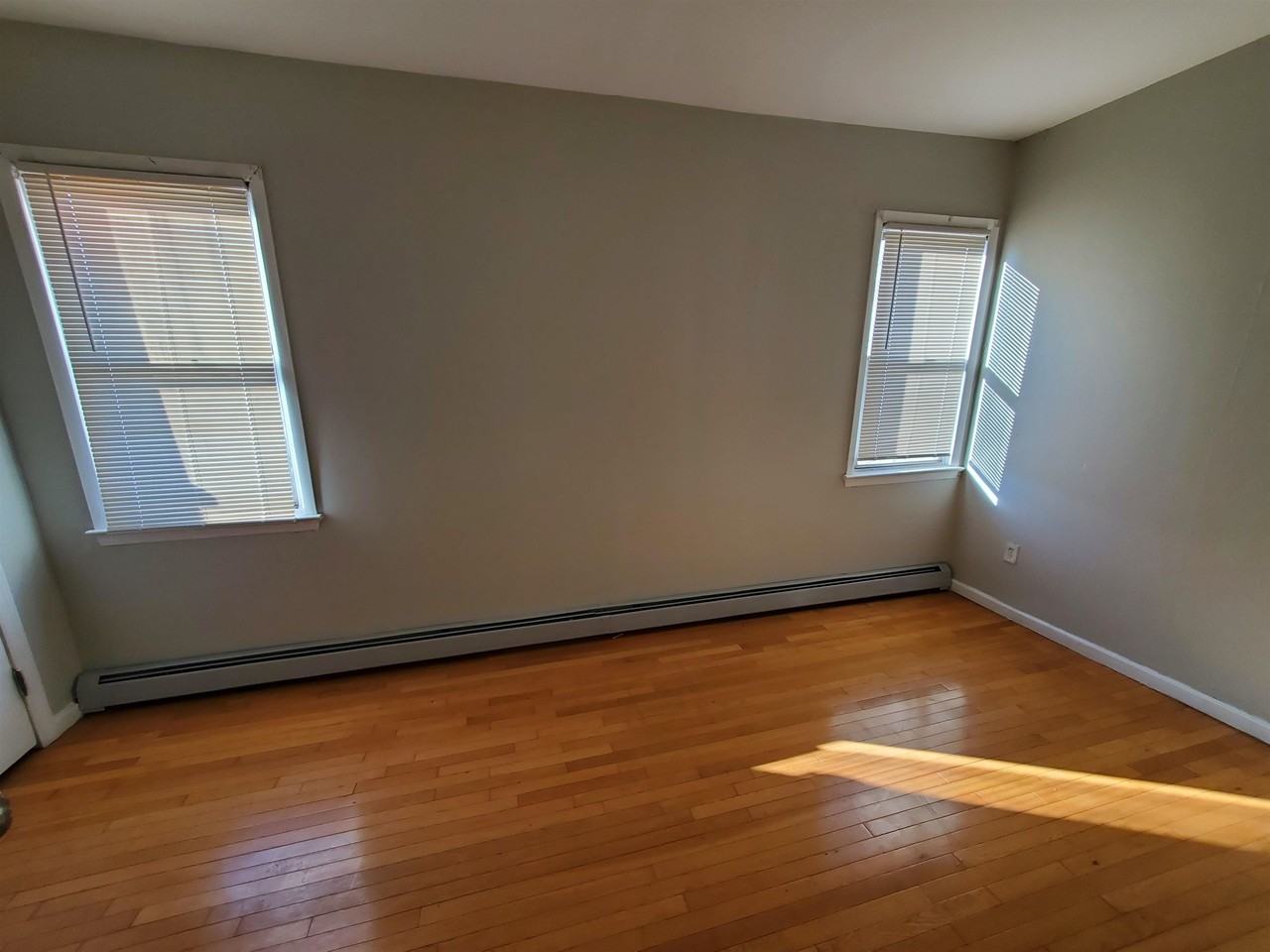 41 Harmon St #4 - Photo 6 of 9