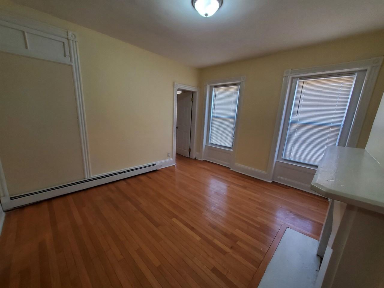 41 Harmon St #4 - Photo 7 of 9