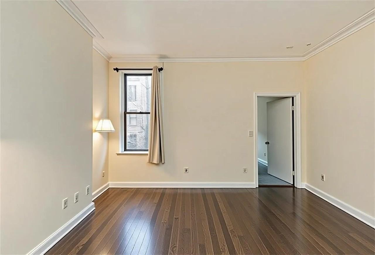 1214 Washington St #3 - Photo 4 of 9
