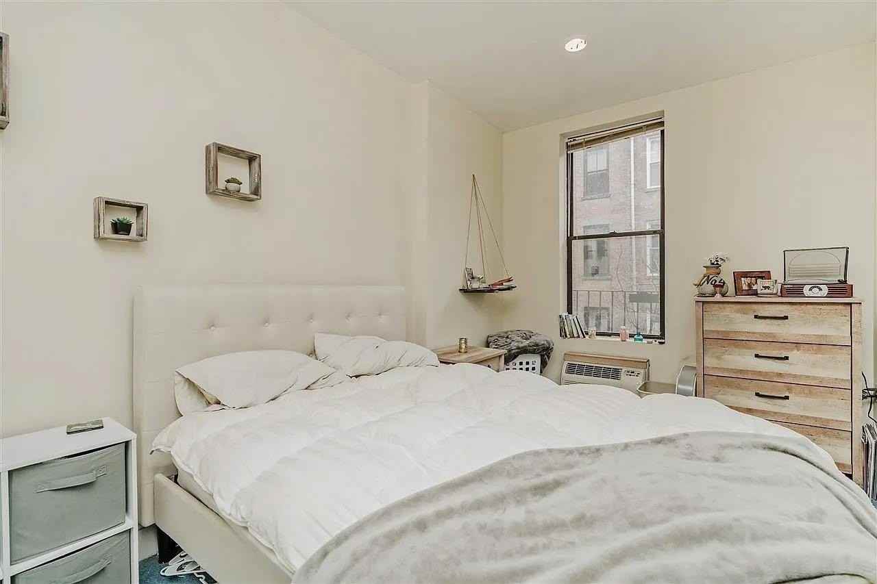 1214 Washington St #3 - Photo 7 of 9
