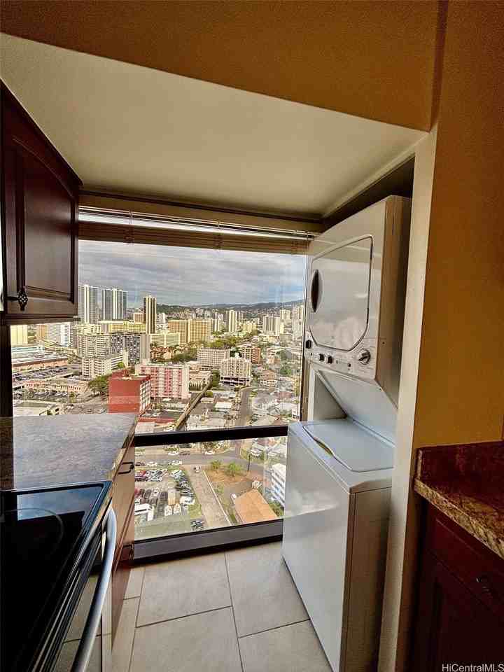 1750 Kalakaua Ave #2704 - Photo 6 of 23
