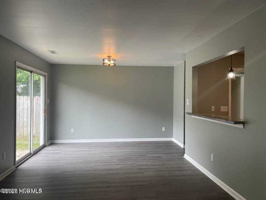 3031 Foxhorn Rd - Photo 4 of 20