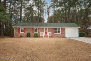 203 Pineview Rd - Photo 1 of 1