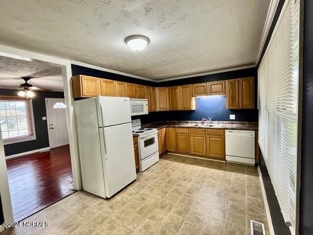 34 Berkshire Dr - Photo 5 of 16