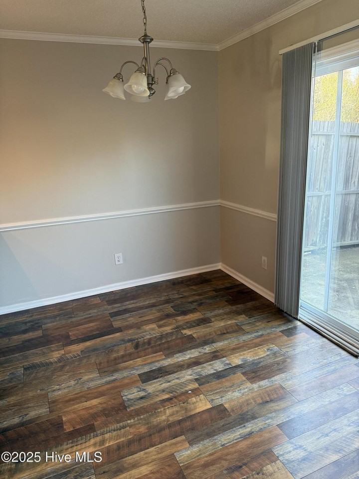 2355 Vineyard Dr #F2 - Photo 7 of 16