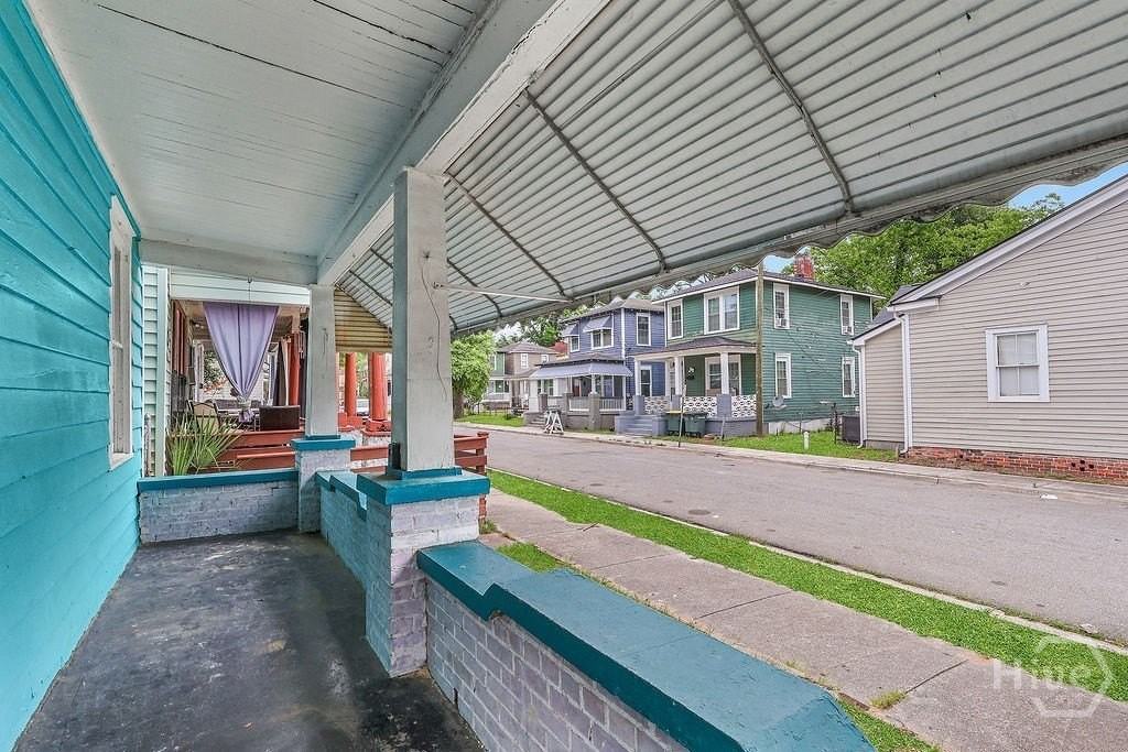2221 Harden St - Photo 5 of 39