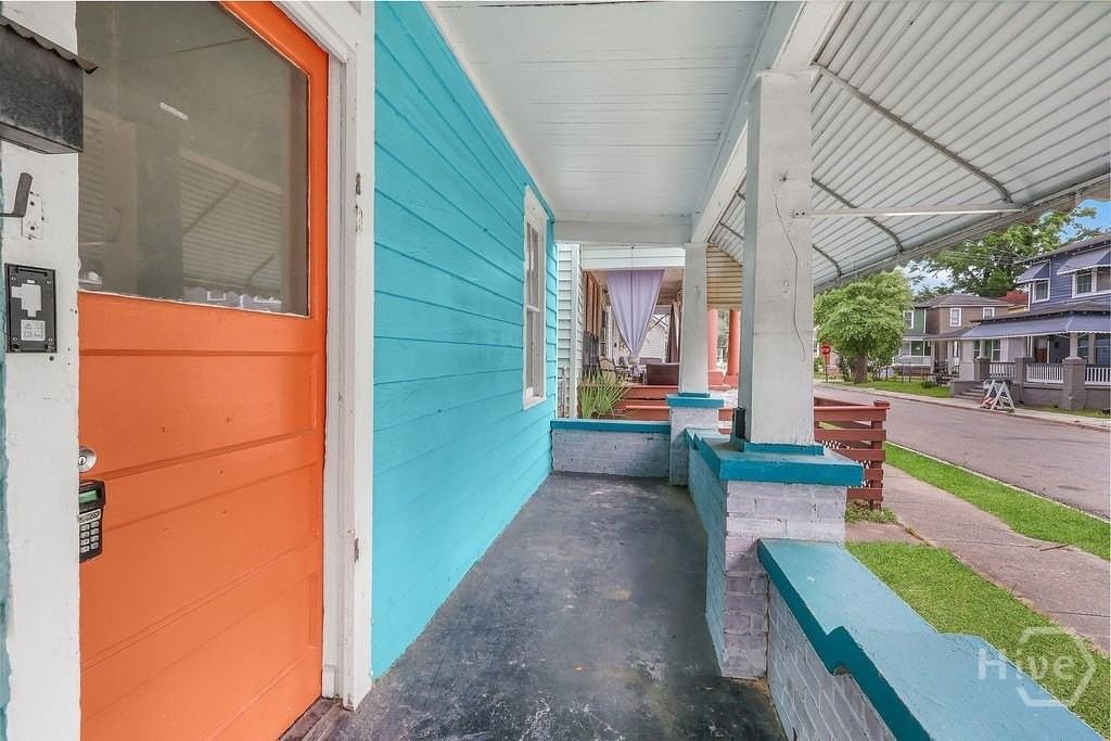 2221 Harden St - Photo 6 of 39
