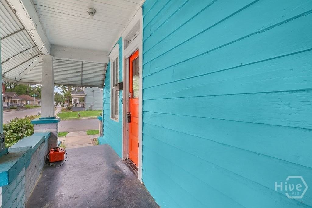 2221 Harden St - Photo 7 of 39