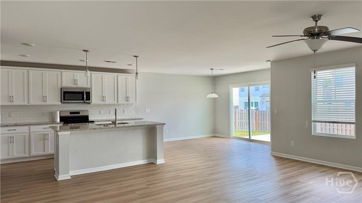 37 Stetson Dr - Photo 2 of 13