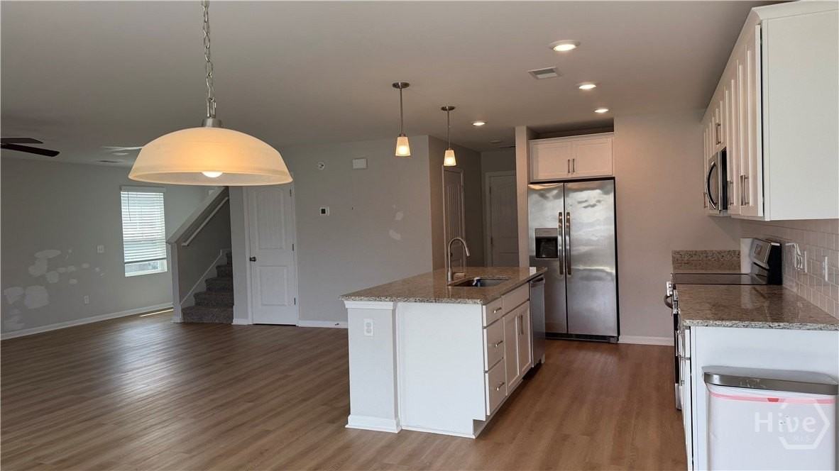 37 Stetson Dr - Photo 4 of 13