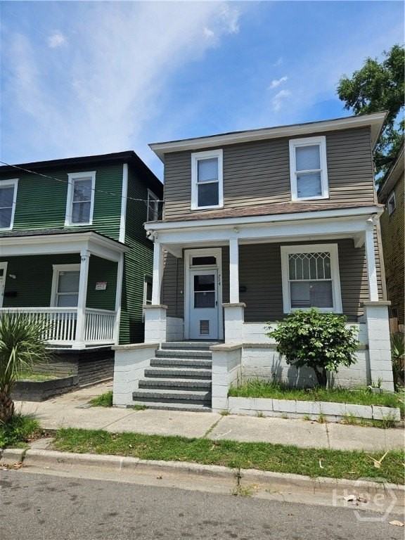 714 W 38th St - Photo 2 of 44