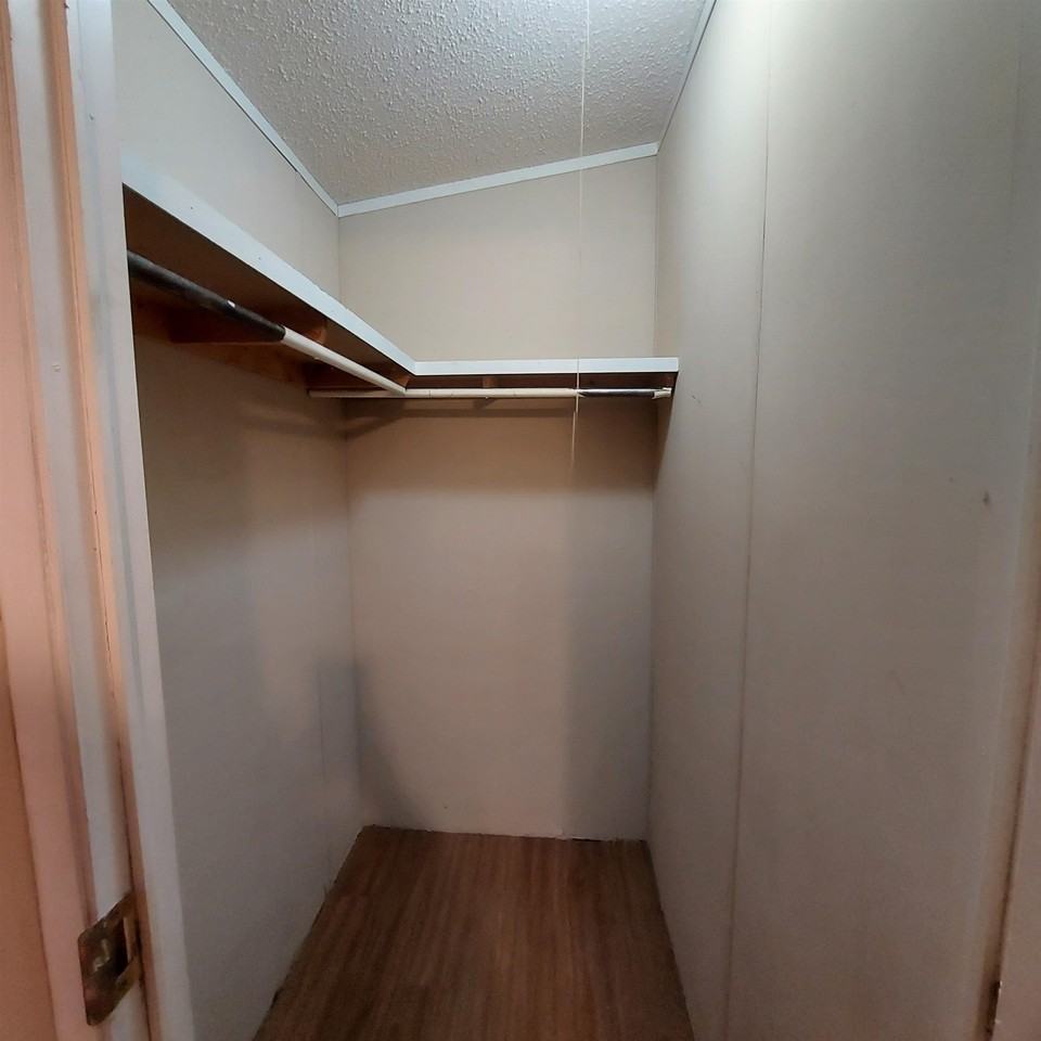 911 Barrier Ln - Photo 5 of 11