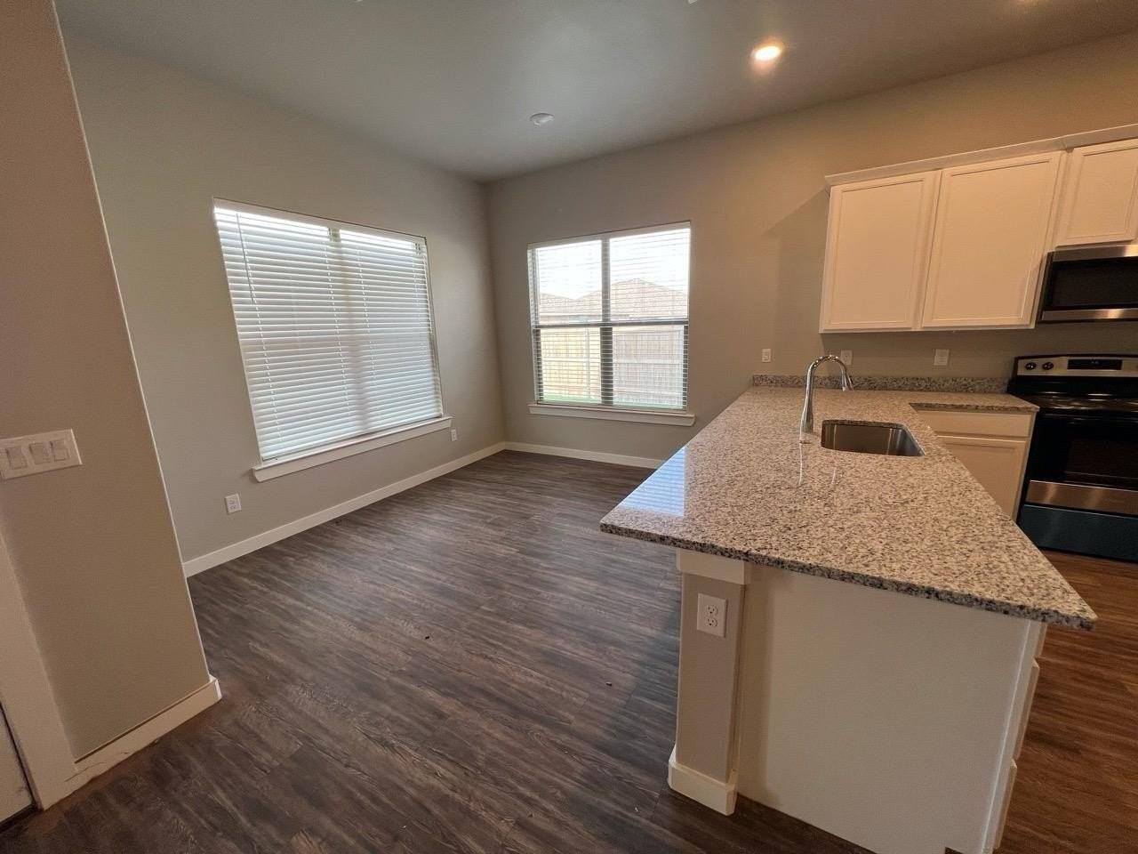 1918 Kirksey Ave - Photo 5 of 32