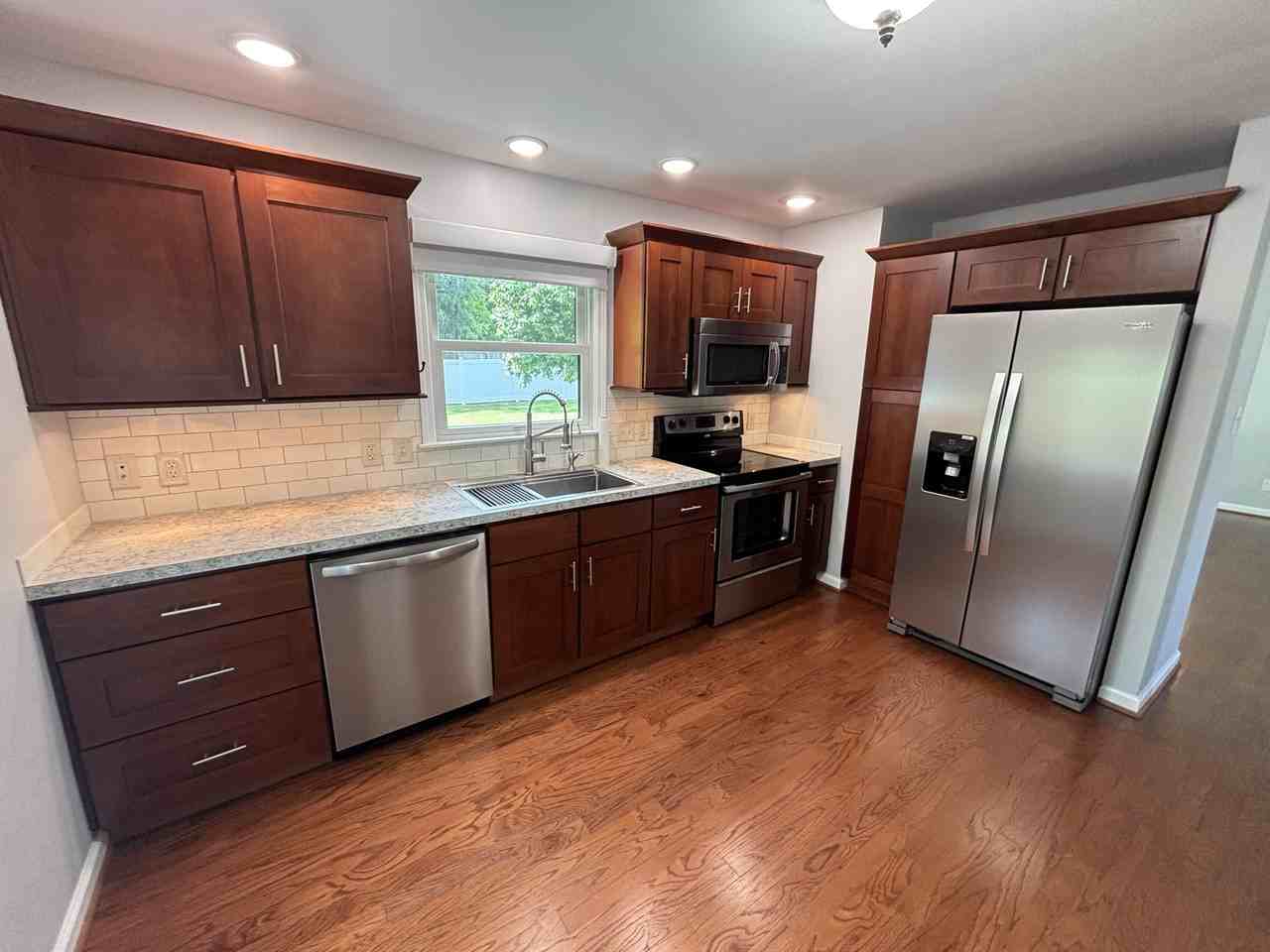 1929 Alexandria Dr - Photo 3 of 17