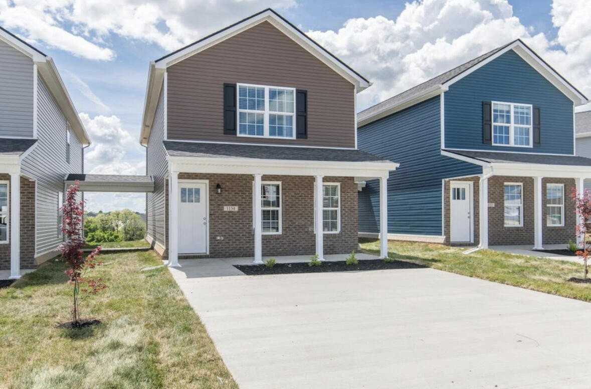 2025 Dolly Dr - Photo 2 of 15