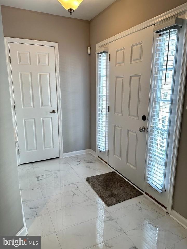 9365 Paragon Way - Photo 3 of 19